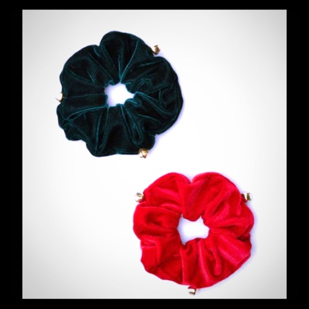 AE Jingle Bell Scrunchies!